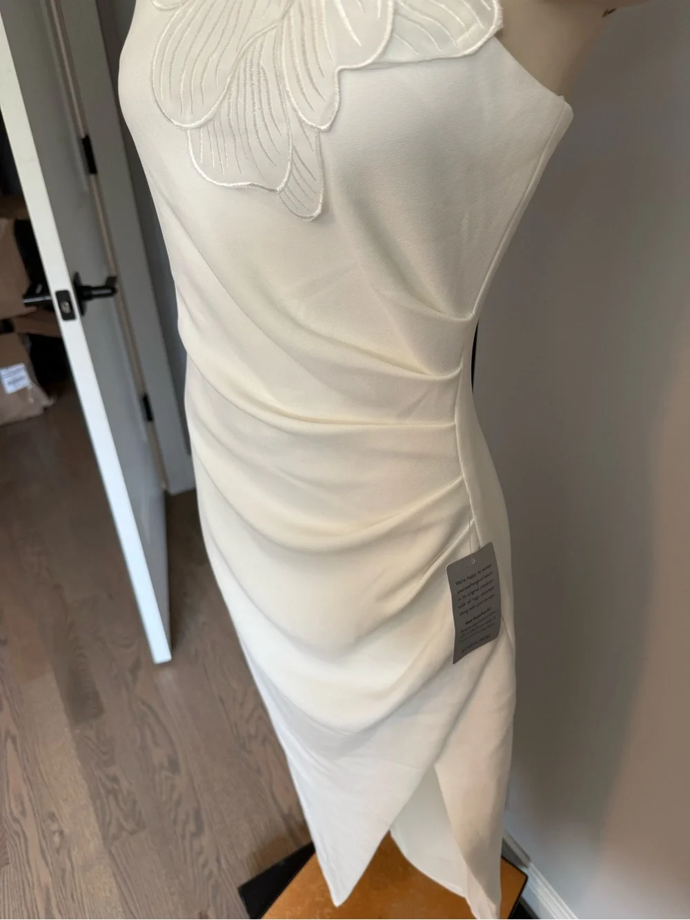 Elliatt White Halter Midi Dress with Floral Applique - Picture 10 of 10